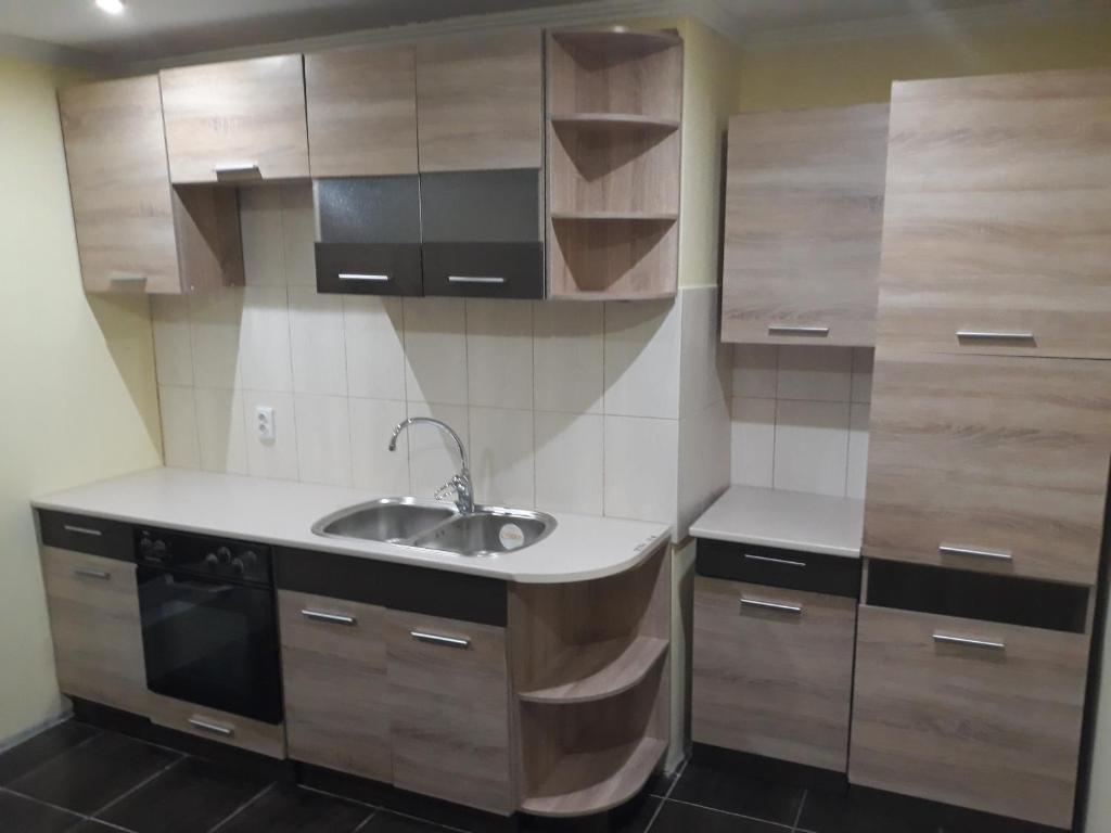 Kuchyň nebo kuchyňský kout v ubytování Camping Nad Karpatamy SPA