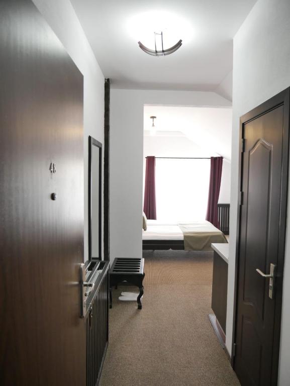 Sibiu City Center Apartments - Resim 31