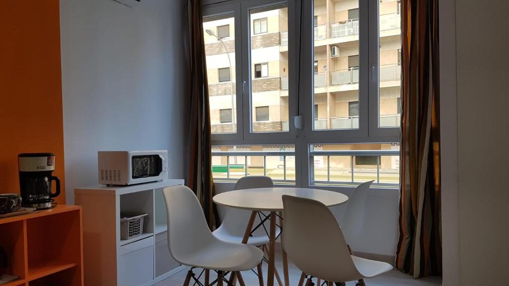 A television and/or entertainment centre at Apartamento Silvia