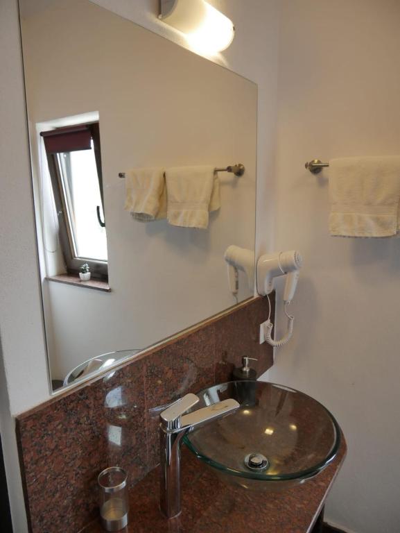 Sibiu City Center Apartments - Resim 24