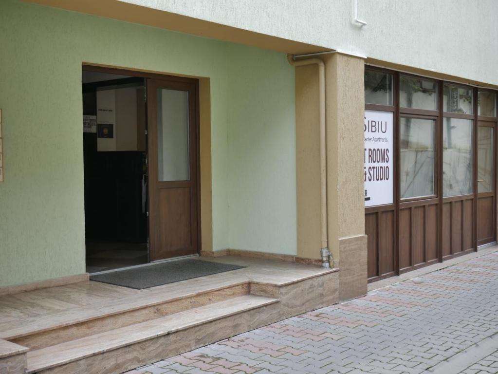 Sibiu City Center Apartments - Resim 44