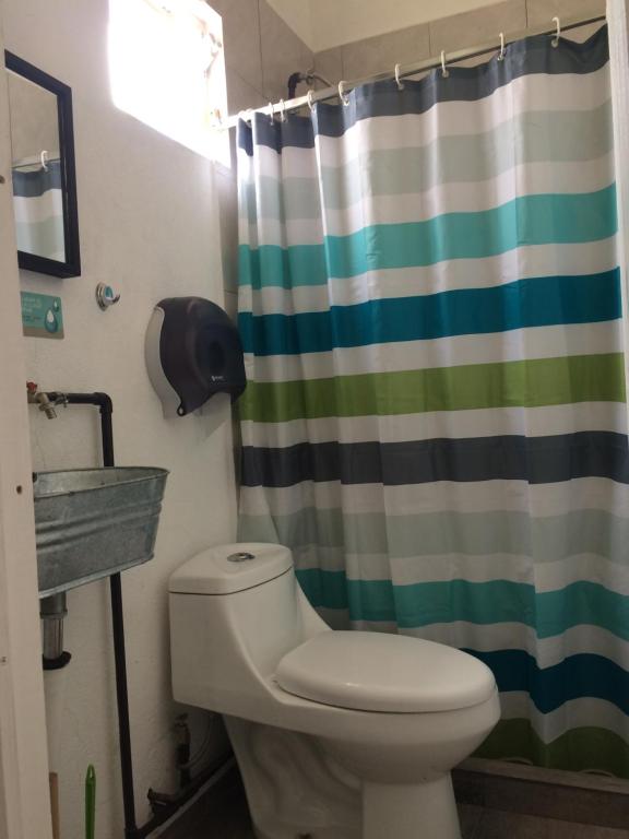 Koupelna v ubytování El Petate Hostel
