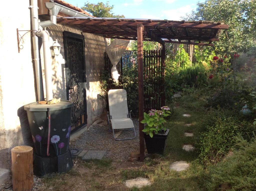 Zahrada ubytování Gîte Le Faucon Pèlerin