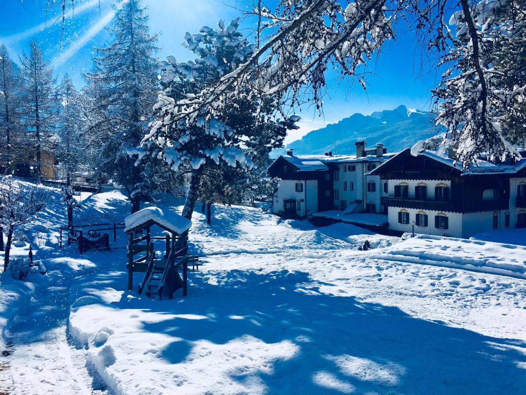 Hotel Menardi зимой