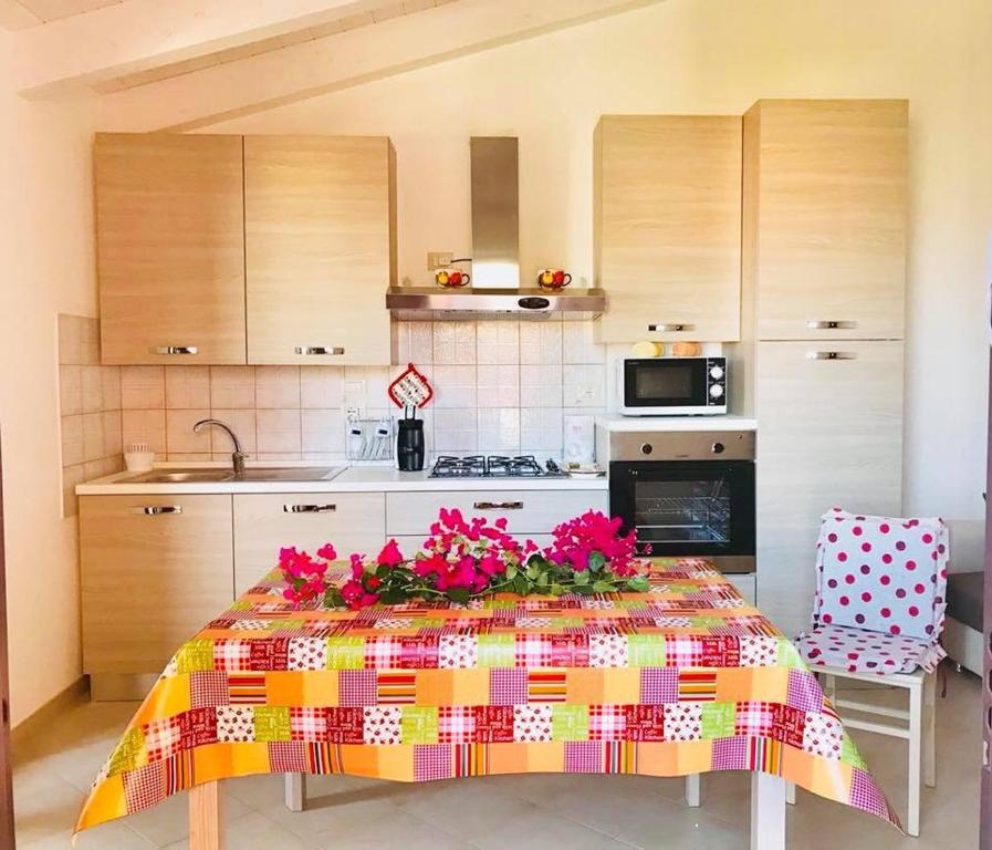 Le Case di Loris a Sant'Antioco - Apt con giardino e BBQ