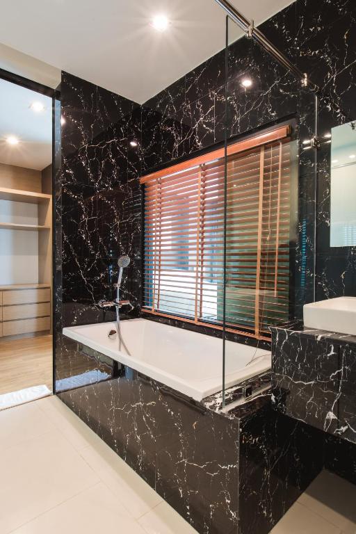 Koupelna v ubytování Sanae' Hotel Nimman