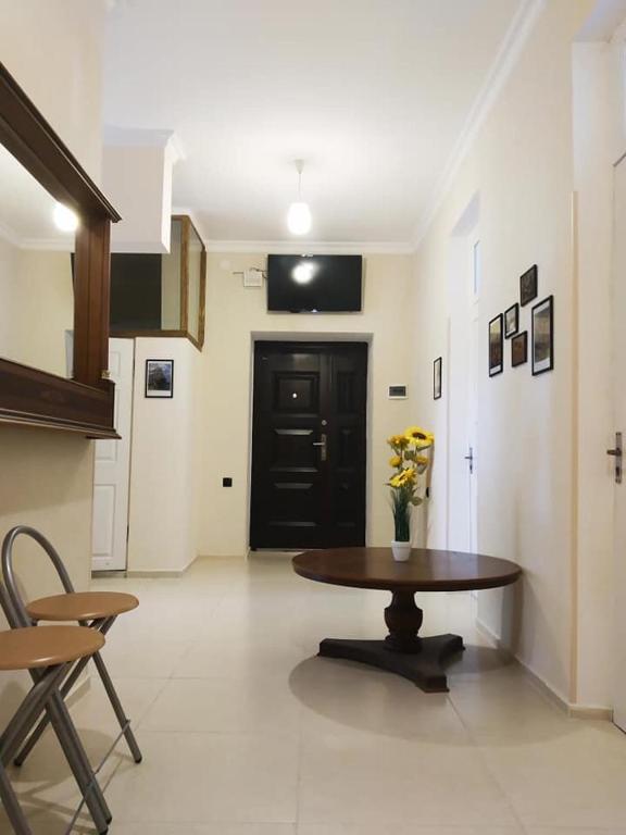 TV a/nebo společenská místnost v ubytování Acacia guest house