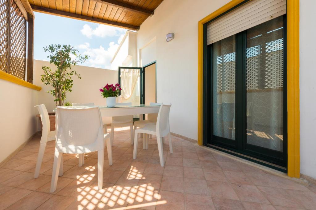 Balkón nebo terasa v ubytování B&B Li Tarici