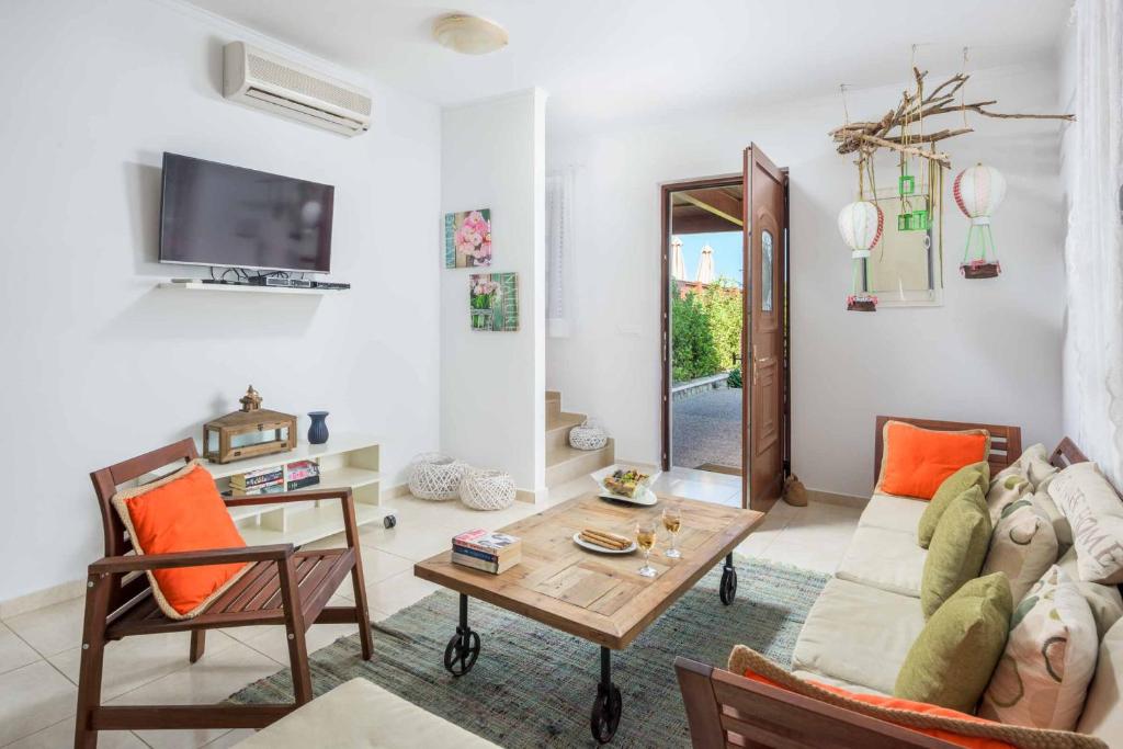A seating area at Lindos Emerald