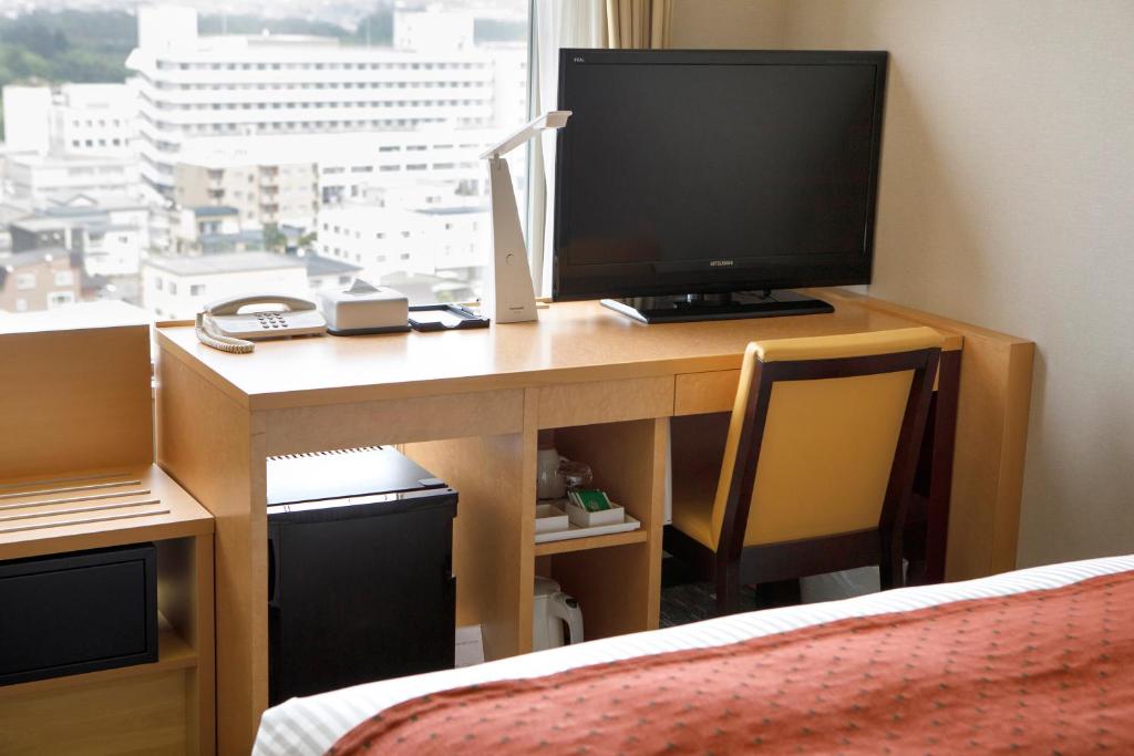 Televisi dan/atau pusat hiburan di HOTEL MYSTAYS Hakodate Goryokaku