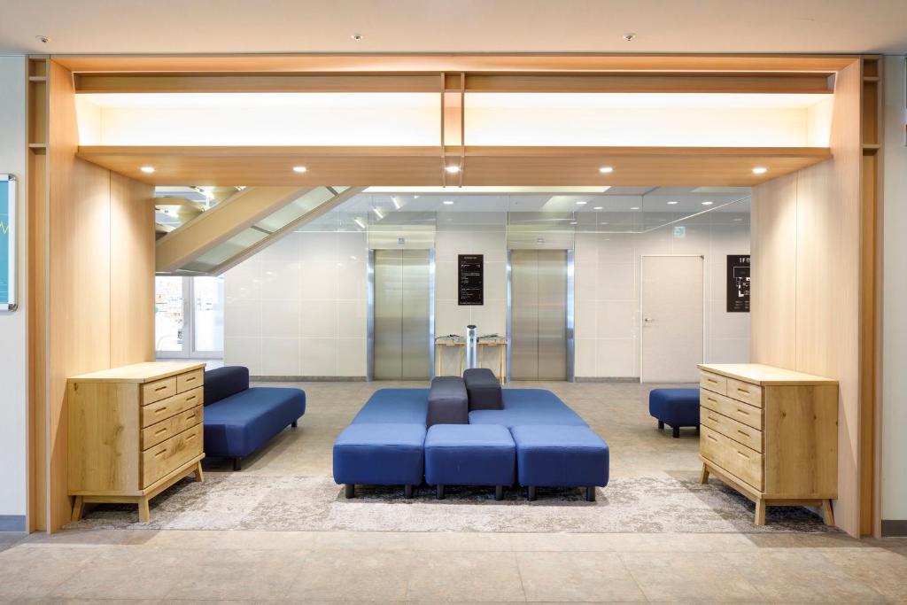 Area tempat duduk di HOTEL MYSTAYS Hakodate Goryokaku