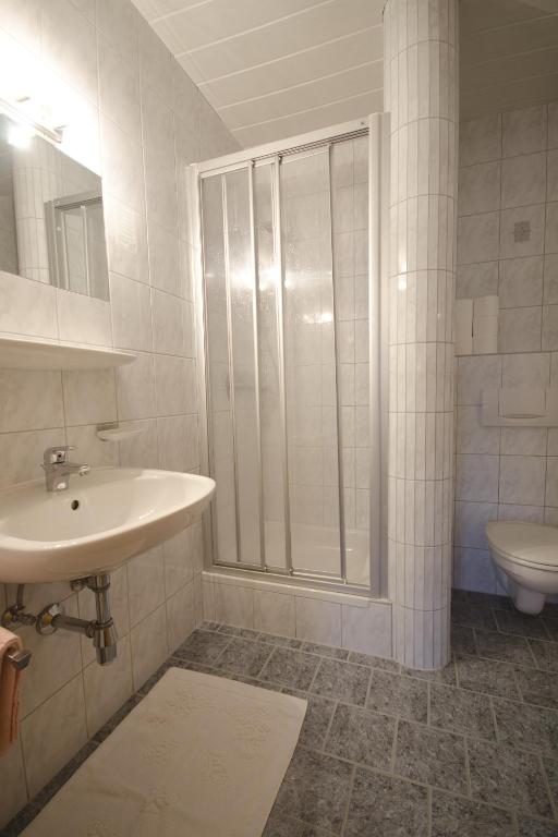 Kúpeľňa v ubytovaní Apart-Pension Wasserfall