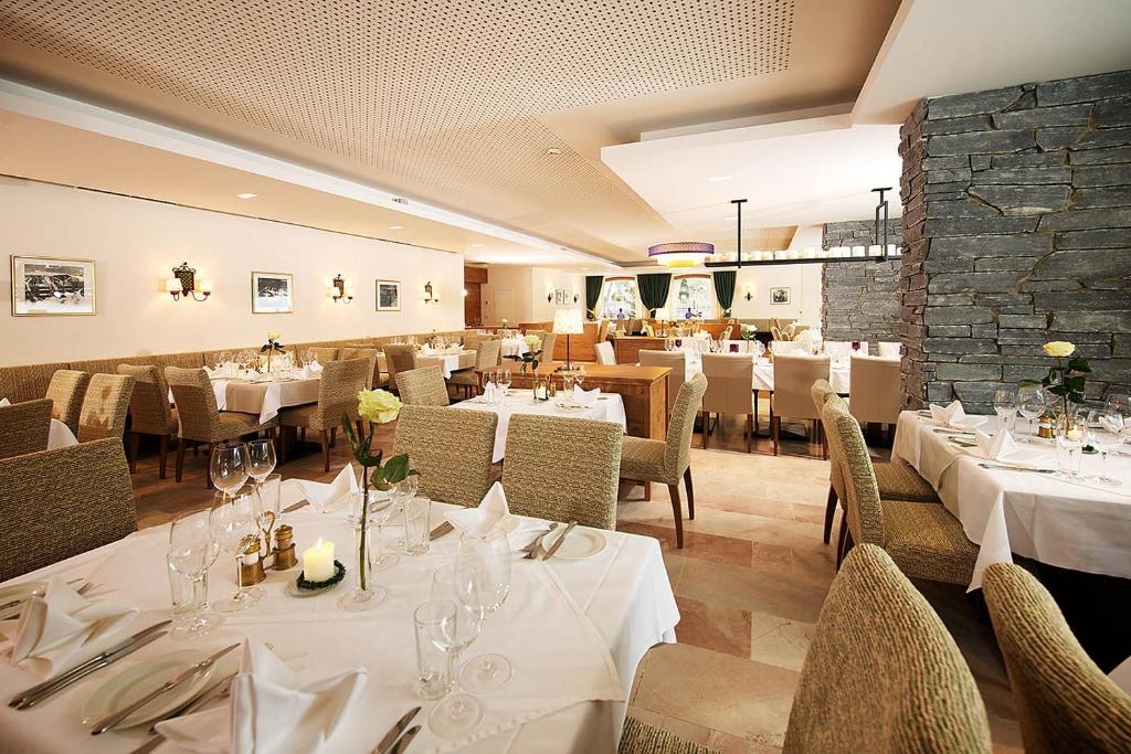 Restaurace v ubytování Rauriserhof 4 Sterne Superior