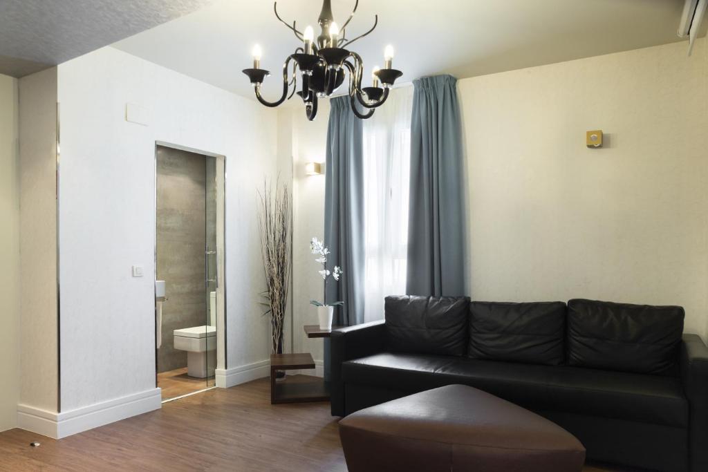 Гостиная зона в Petit Palace Tamarises