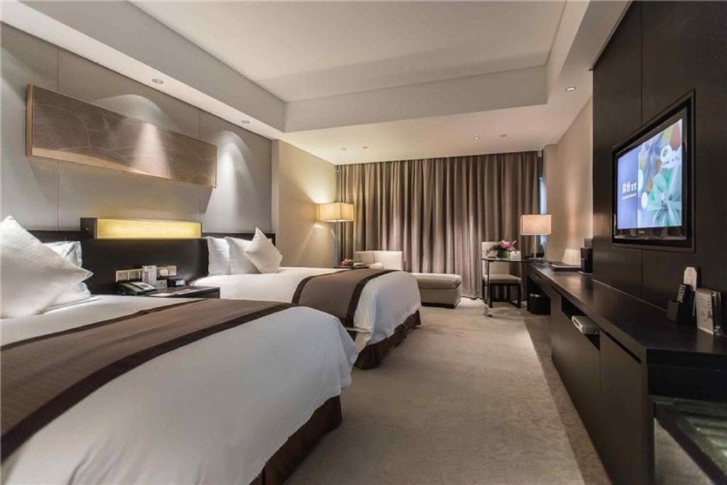 Howard Johnson IFC Plaza Ningbo - Deluxe Suite