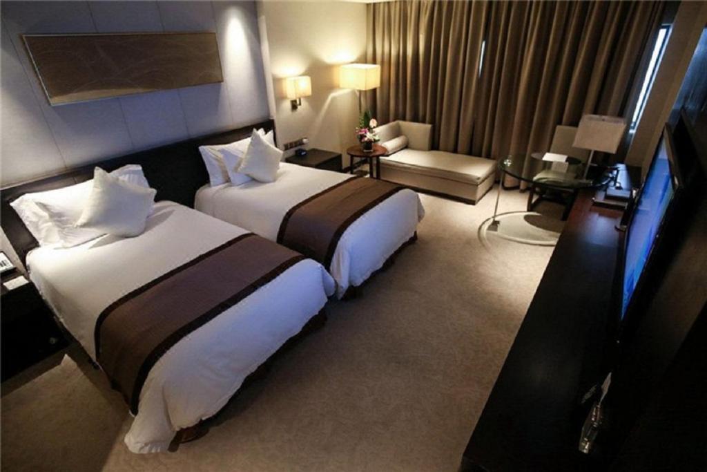 Howard Johnson IFC Plaza Ningbo - Superior Room
