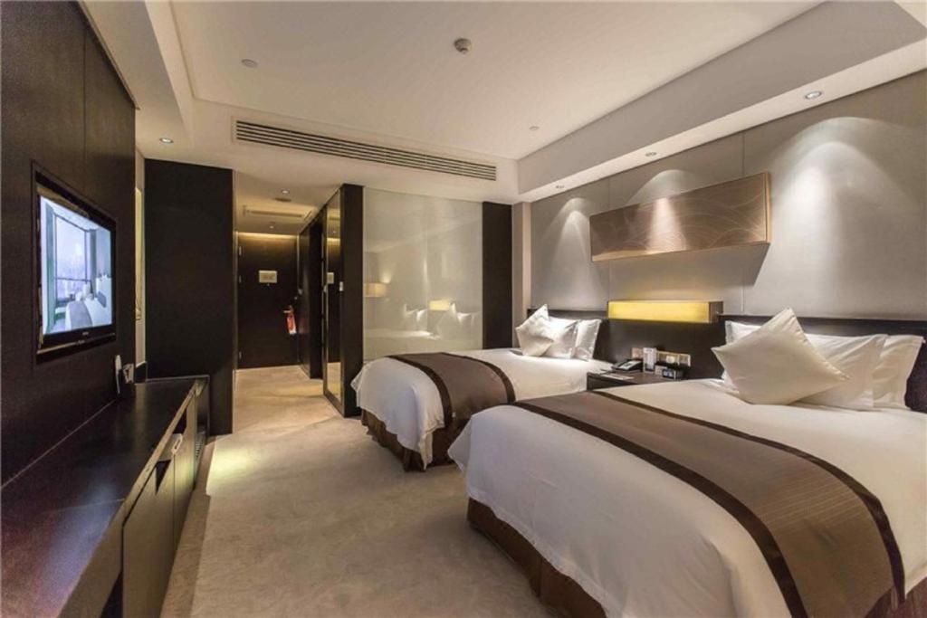 Howard Johnson IFC Plaza Ningbo - Deluxe King Room