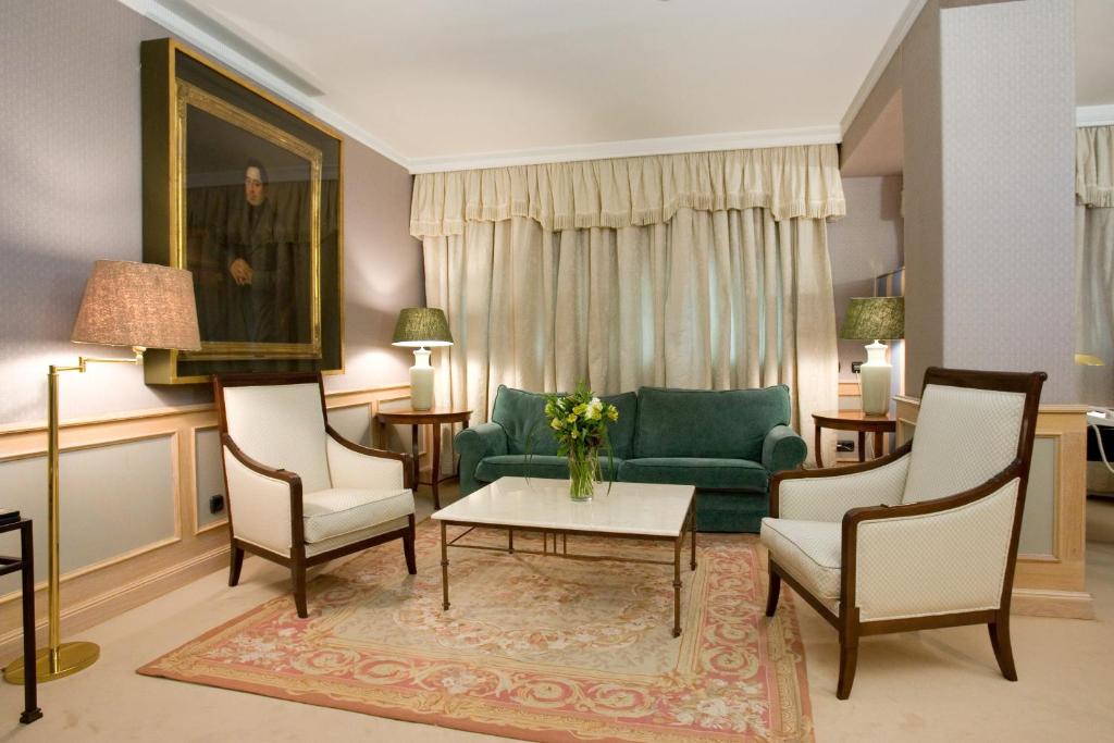 Posezení v ubytování Hotel Palafox