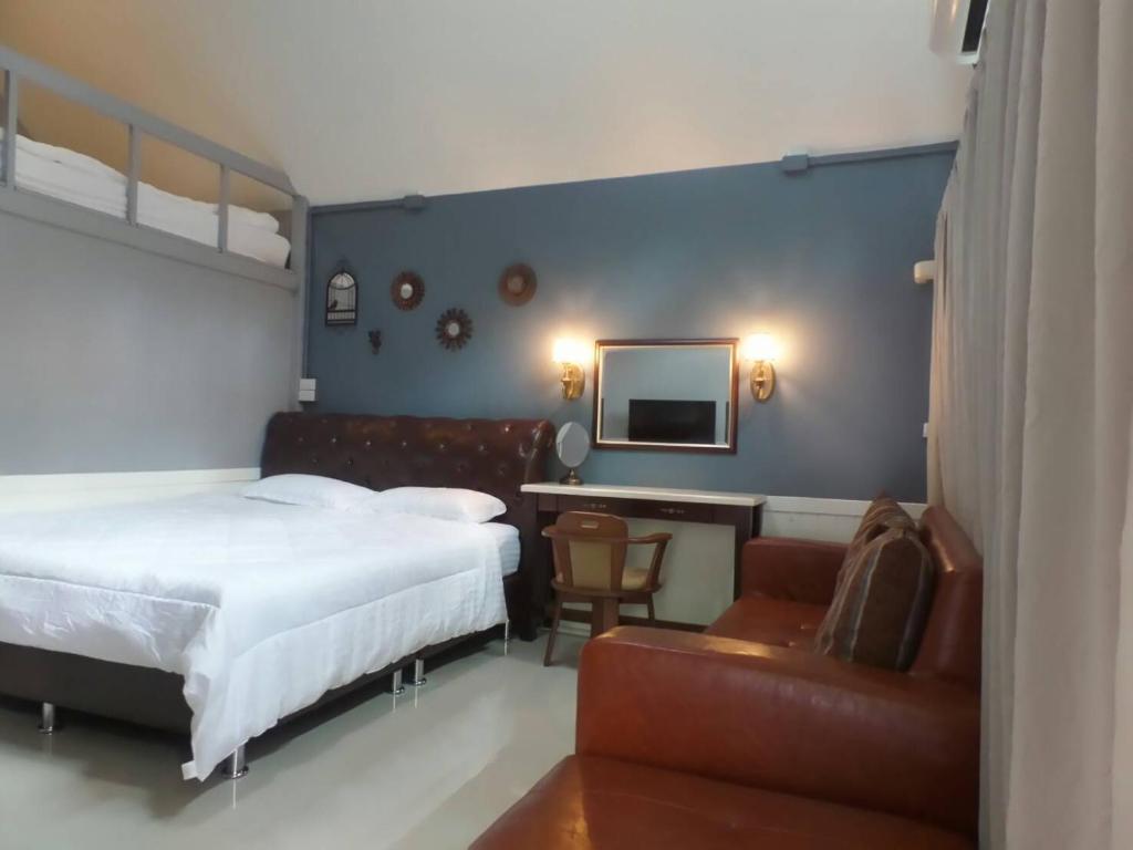 Baan JaoKorKluay บ้านเจ้ากอกล้วย - Bungalow Con Vista Al Jardín