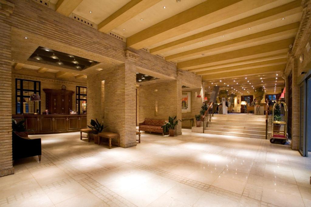 Fotografie z fotogalerie ubytování Hotel Palafox v destinaci Zaragoza