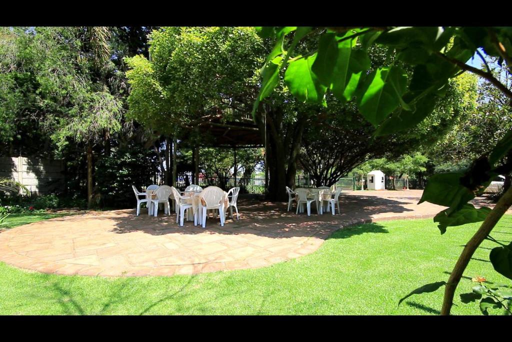 Giardino di Dove's Nest Guest House