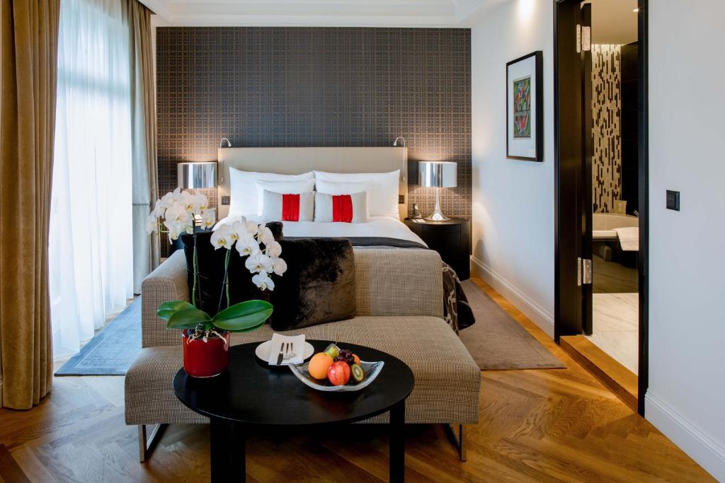 Hotel Schweizerhof Bern & Spa - Resim 26