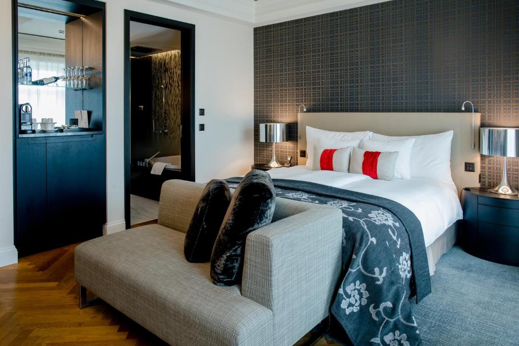 
Family Three Bedroom 
