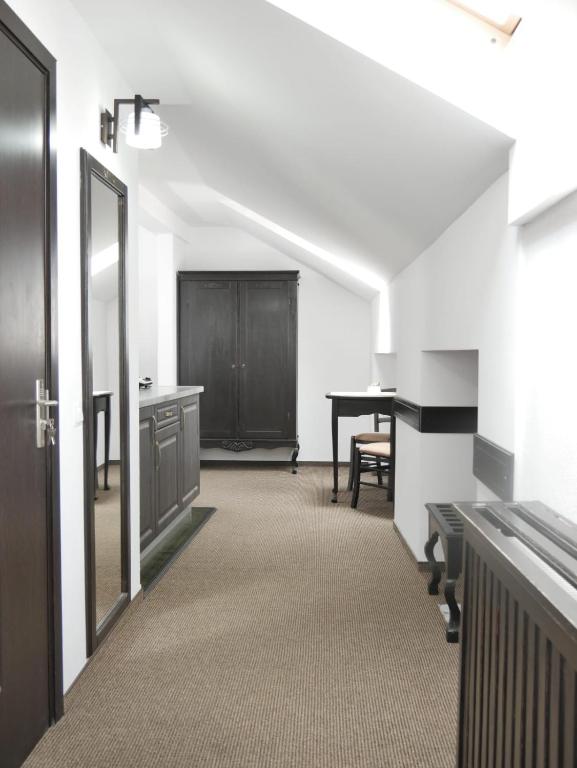Sibiu City Center Apartments - Resim 8