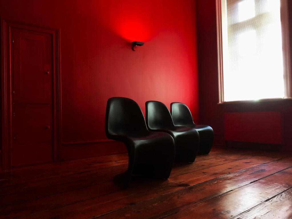 Central Hotel bel étage - Resim 14