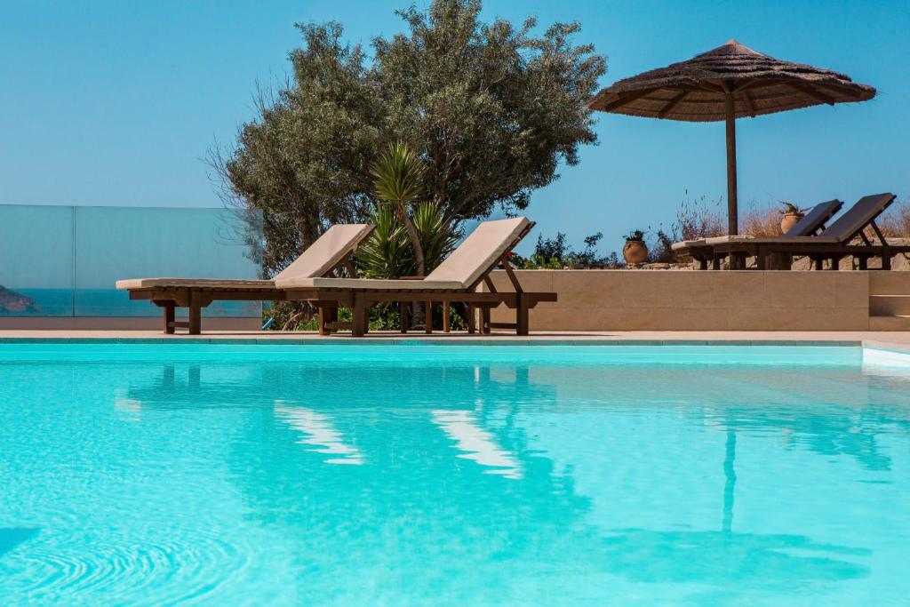 La pileta dentro o cerca de Seabreeze Hotel Ios