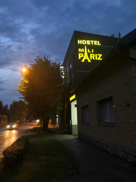 Hostel Mali Pariz - 15