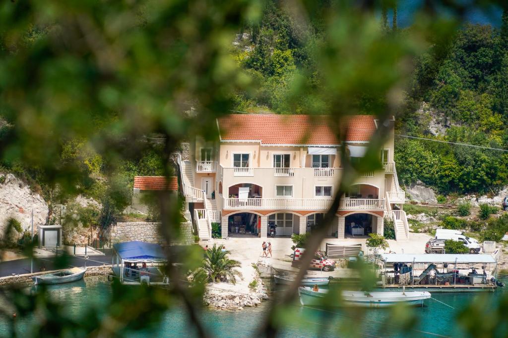 Příroda nedaleko apartmánu