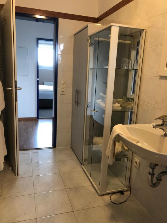 Koupelna v ubytování Hotel Falkenstein