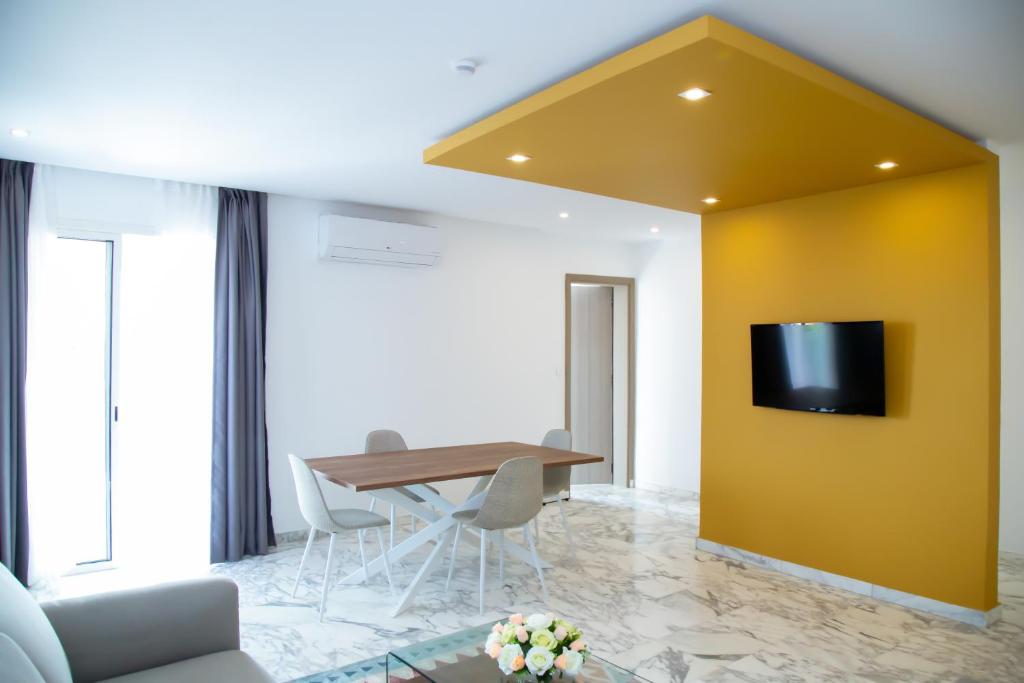 Le Ndiambour Hôtel et Résidence - Appartement Met Drie Slaapkamers