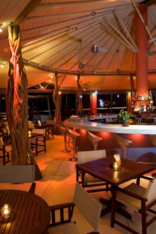 Un restaurante o sitio para comer en Hotel Alisei