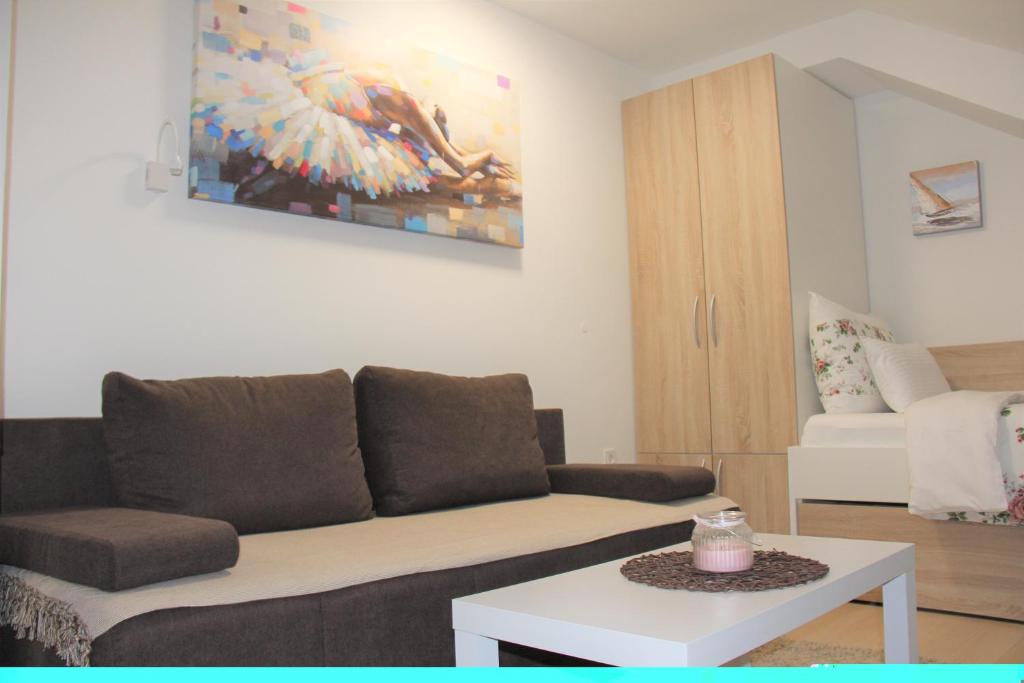 Apartments Borna 2 - 7