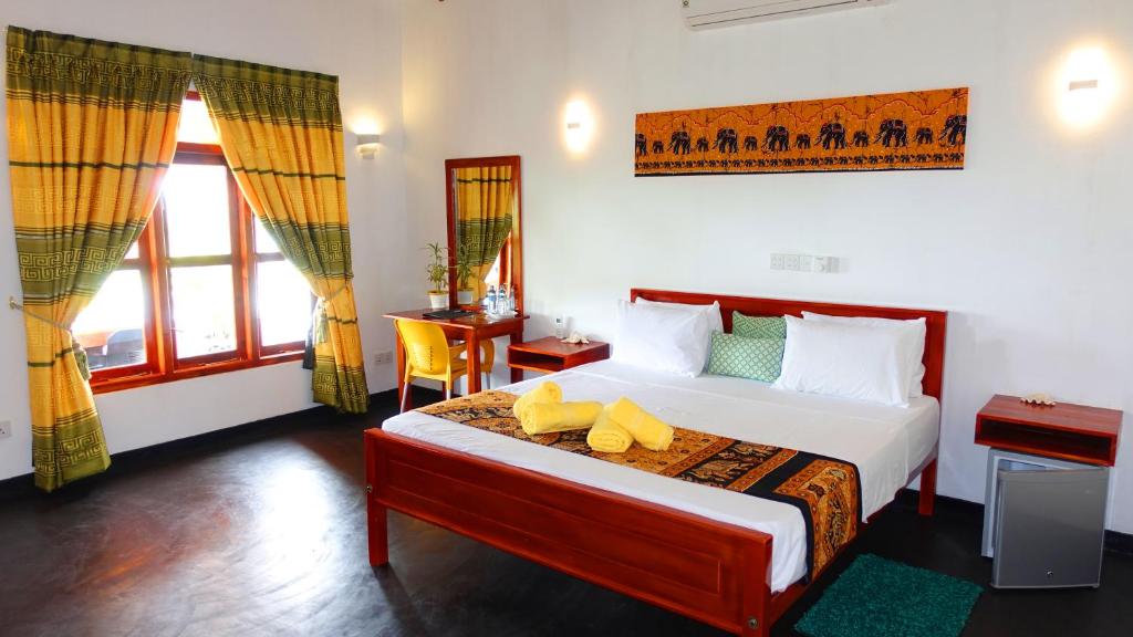 Regina Beach Bungalow - 1