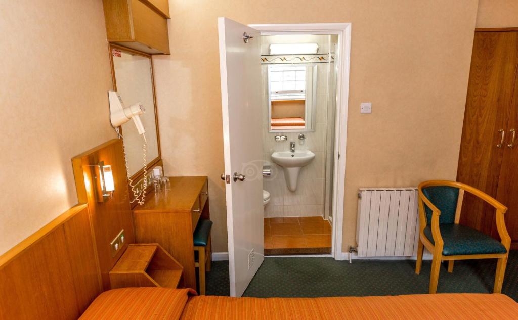 The Beverley House Hotel - Resim 3