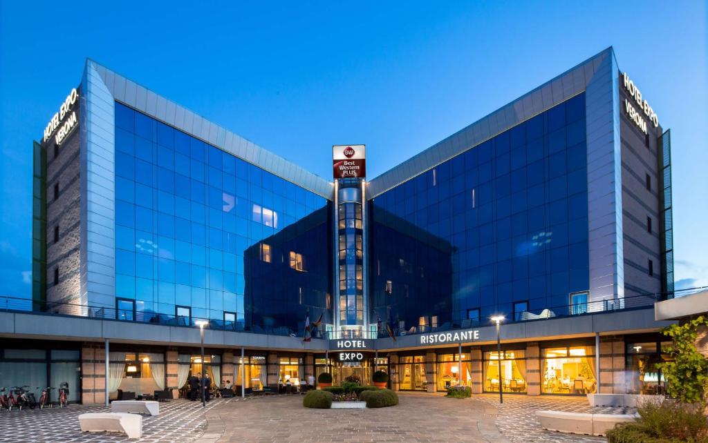The building in which a szállodákat is located