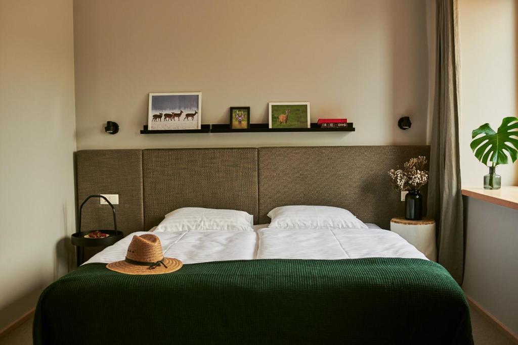 Barono Vila - Double Or Twin Room With Private Bathroom