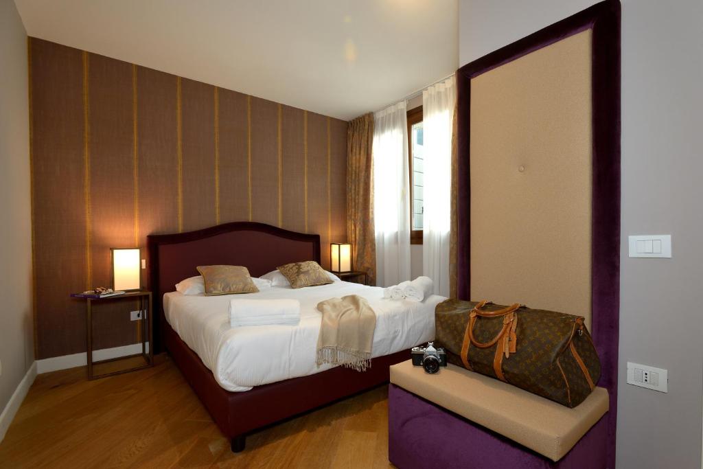 
Two-Bedroom Apartment (6 Adults) (San Marco 1859)
