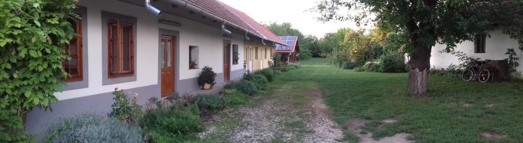 Zahrada ubytování Rigófütty Vendégház