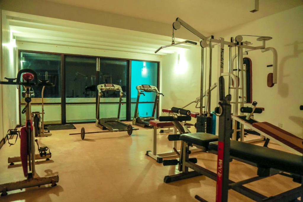 Fitness centrum a/nebo fitness zařízení v ubytování Grand Beach