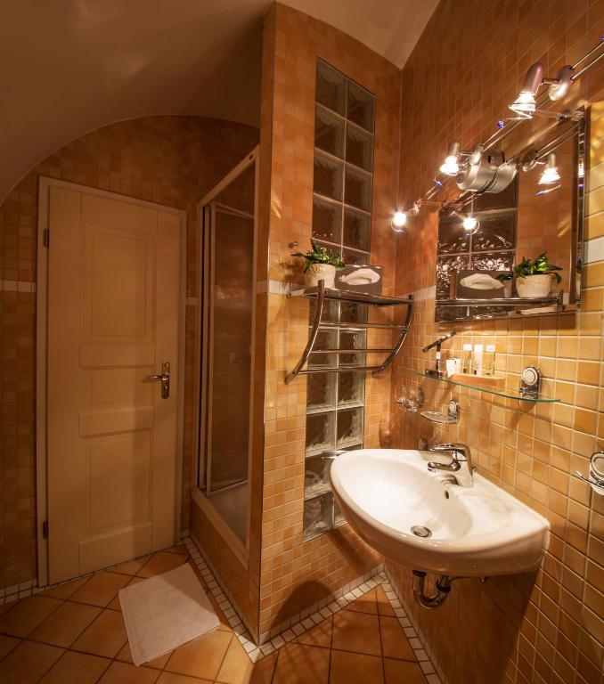 Aparthotel Villa Freisleben - Resim 22