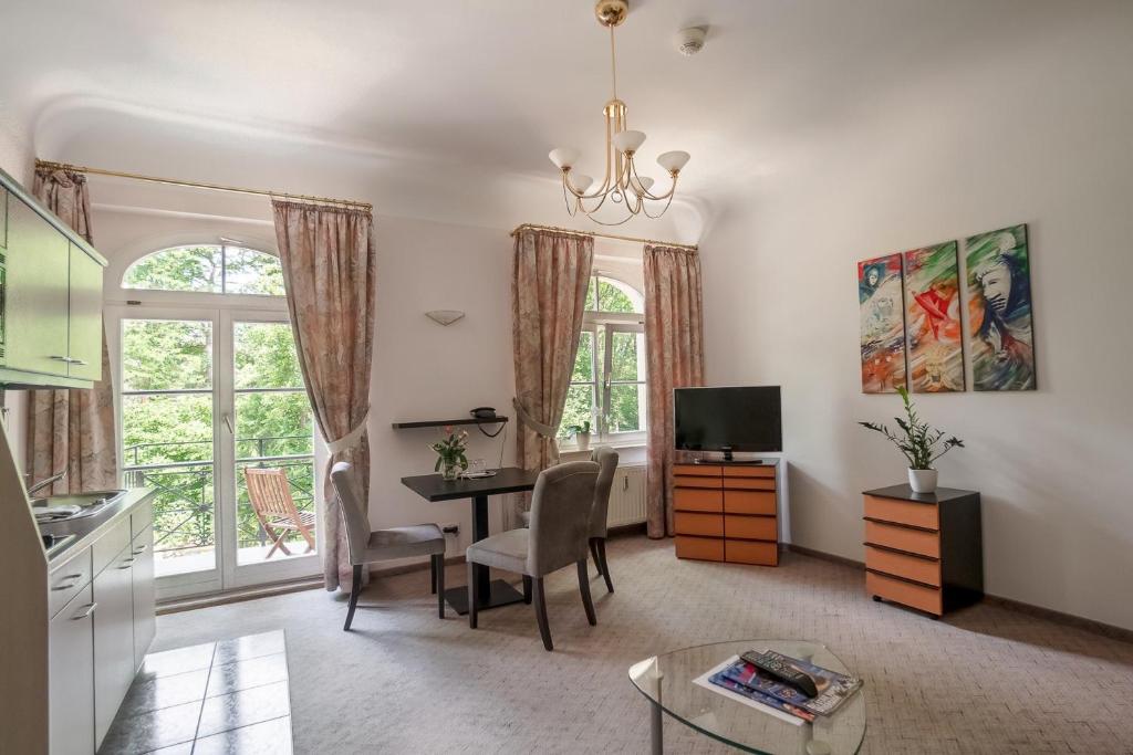 Aparthotel Villa Freisleben - Resim 9