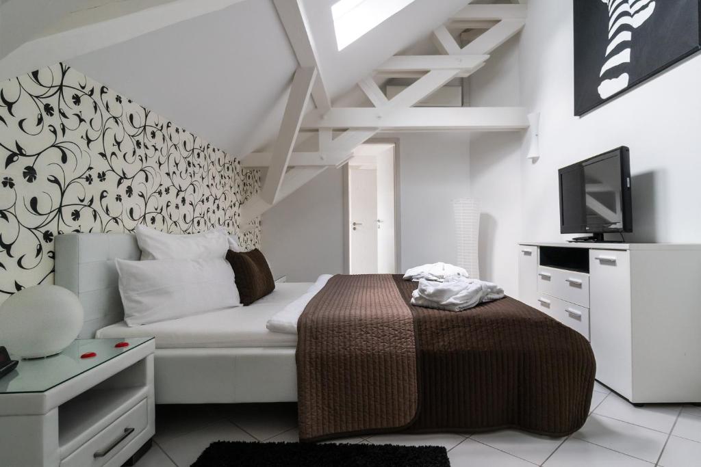 Aparthotel Villa Freisleben - Resim 7