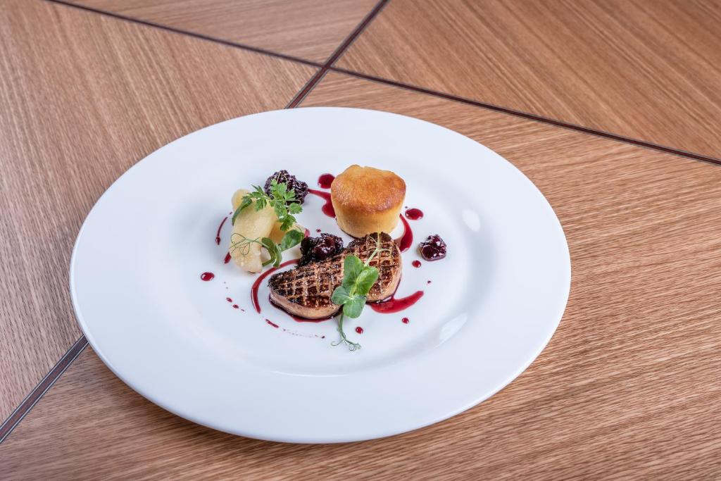 Restaurant & Design Hotel Noem Arch - Resim 36