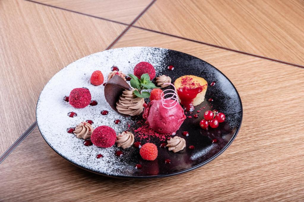 Restaurant & Design Hotel Noem Arch - Resim 38