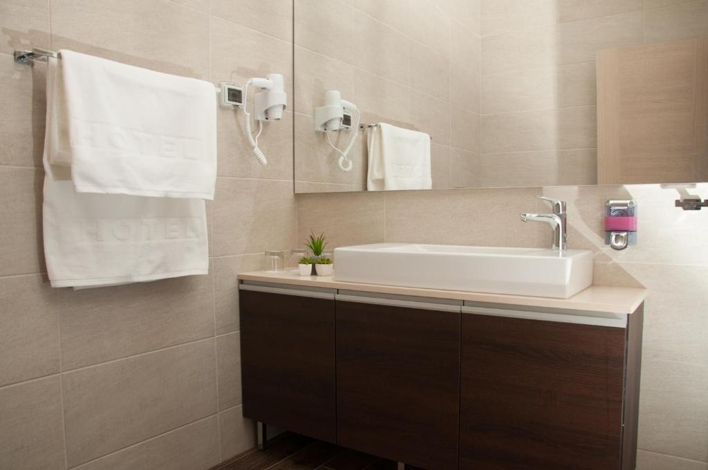 Garni Hotel Vigor - EV station - Resim 35