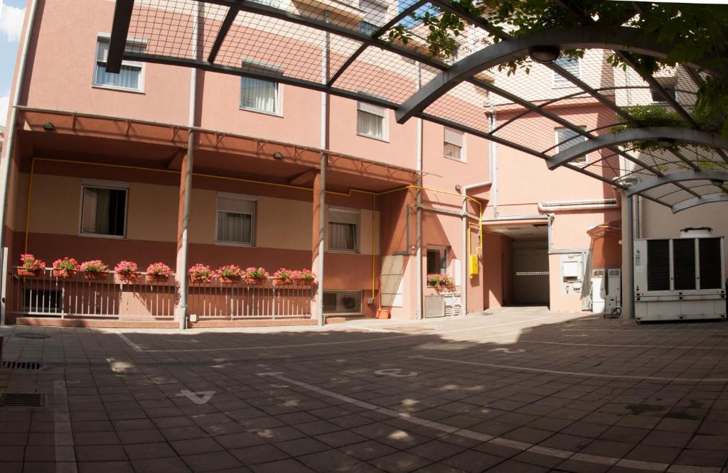 Budova, kde se hotel nachází